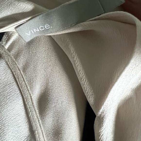 Vince Top - Picture 4 of 8